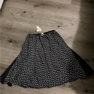 Aerie BLACK GRAY WHITE floral silky skirt SMALL